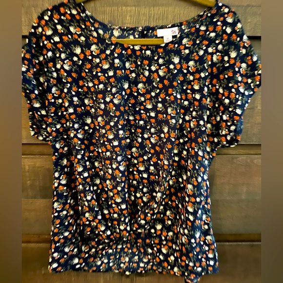 🌺 SO Floral Blouse Size M - Picture 1 of 5